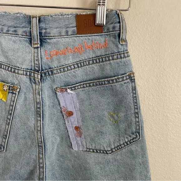Urban Outfitters BDG Patchwork A-Line Denim Shorts Embroidered Size 24 - Picture 7 of 11